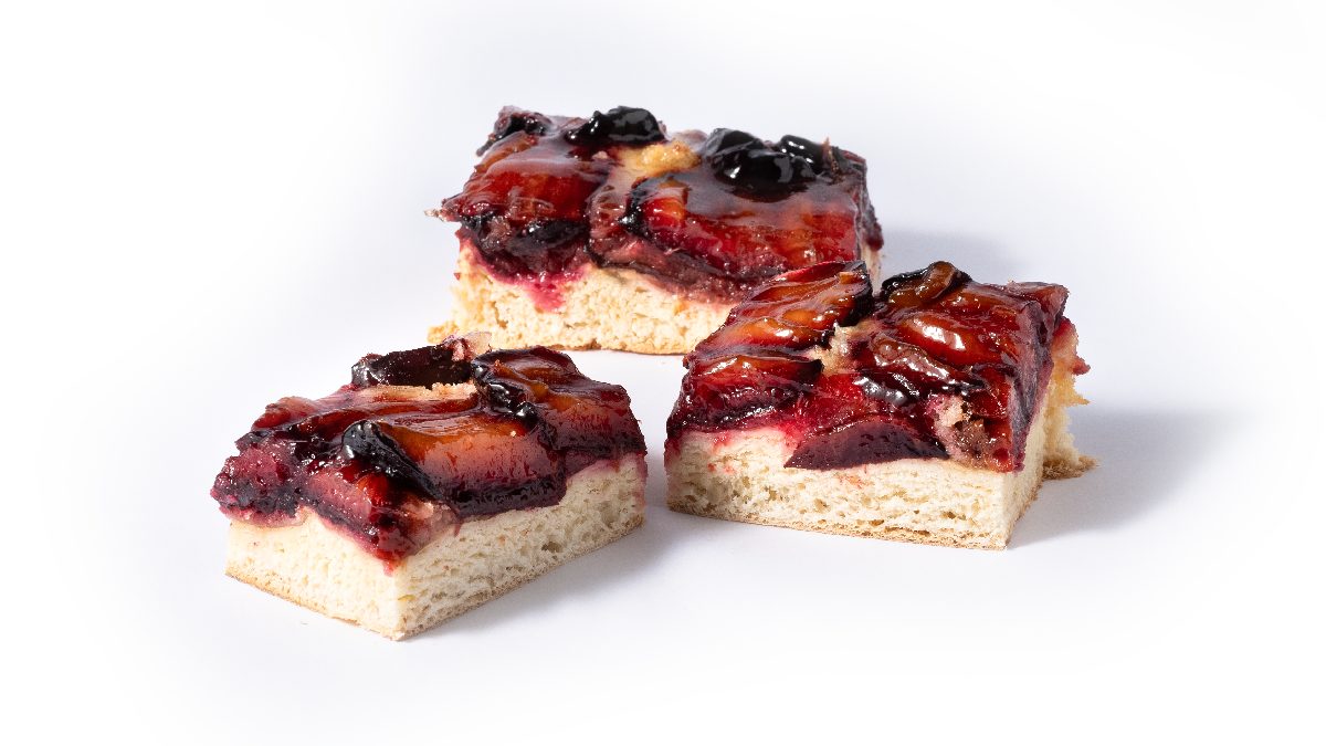 WEB_Pflaumenkuchen_Anschnitt_1200x675.jpg