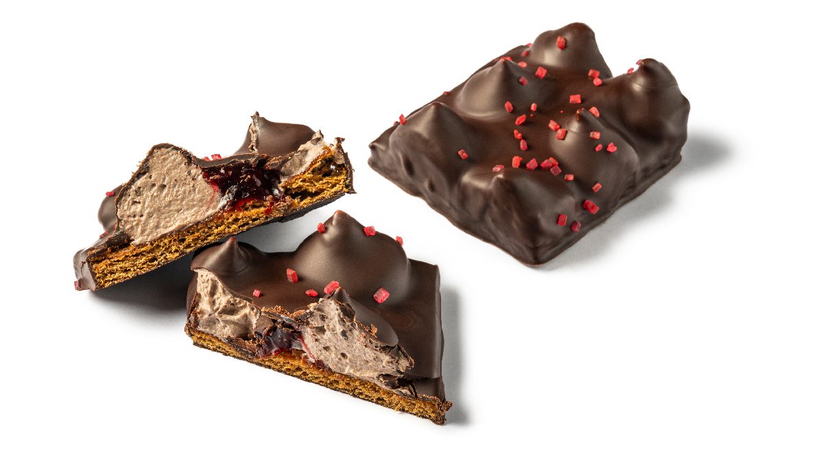 WEB_Honigkuchen_Nougat-Amarena_Anschnitt_1200x675