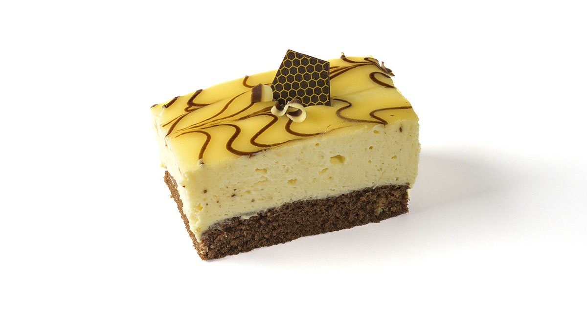 WEB_Eierlikoer-Sahne-Schnitte_schraeg_1200x675