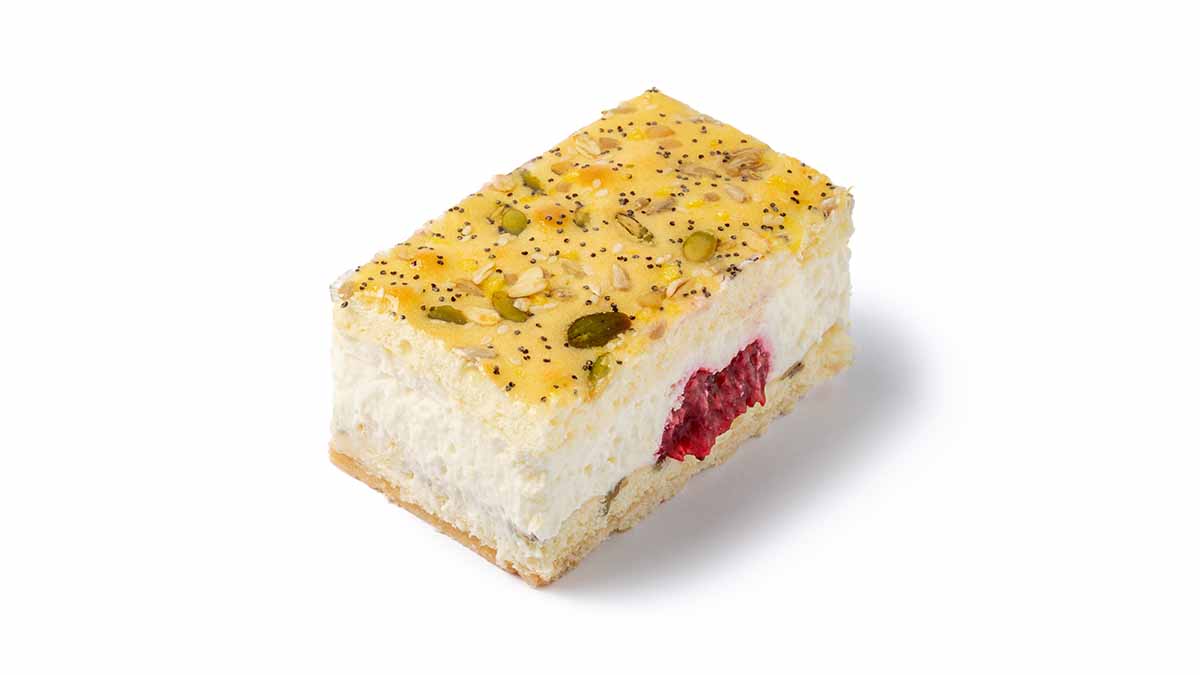 WEB_Skyr-Himbeerschnitte_schraeg_1200x675